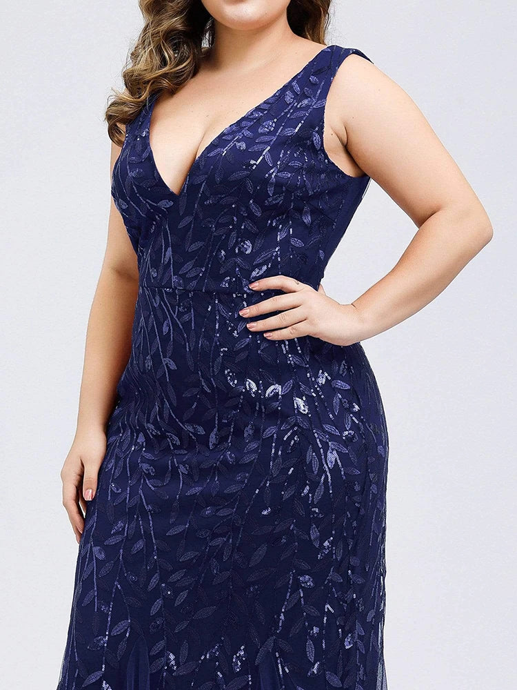 Plus Size Sleeveless Cocktail Dress